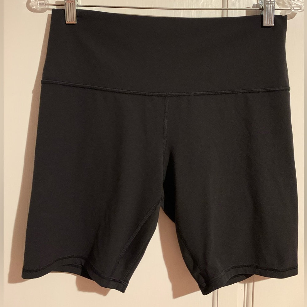 Lululemon Align bike shorts